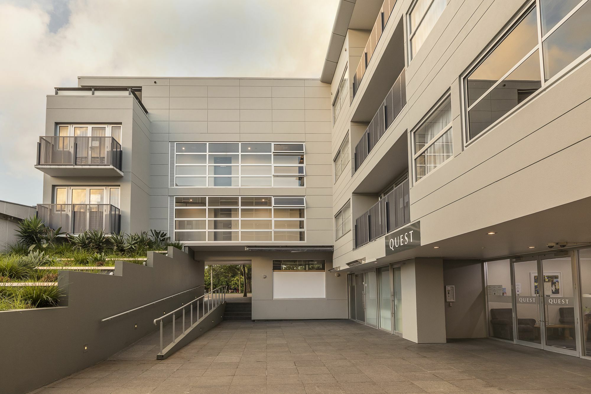 Quest Ponsonby Serviced Apartments Auckland Exterior photo